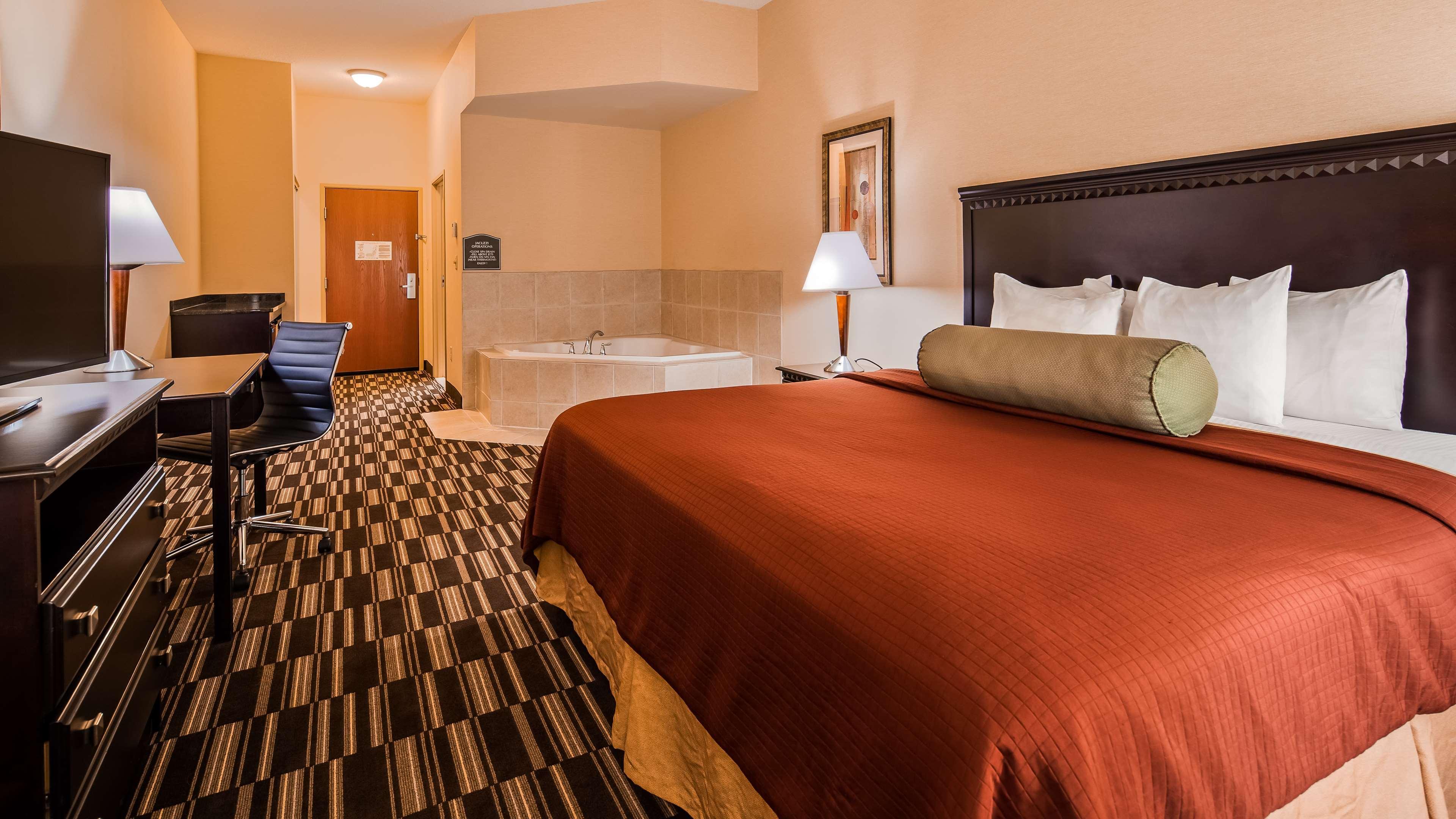 Best Western Plus Victor Inn & Suites Exterior foto
