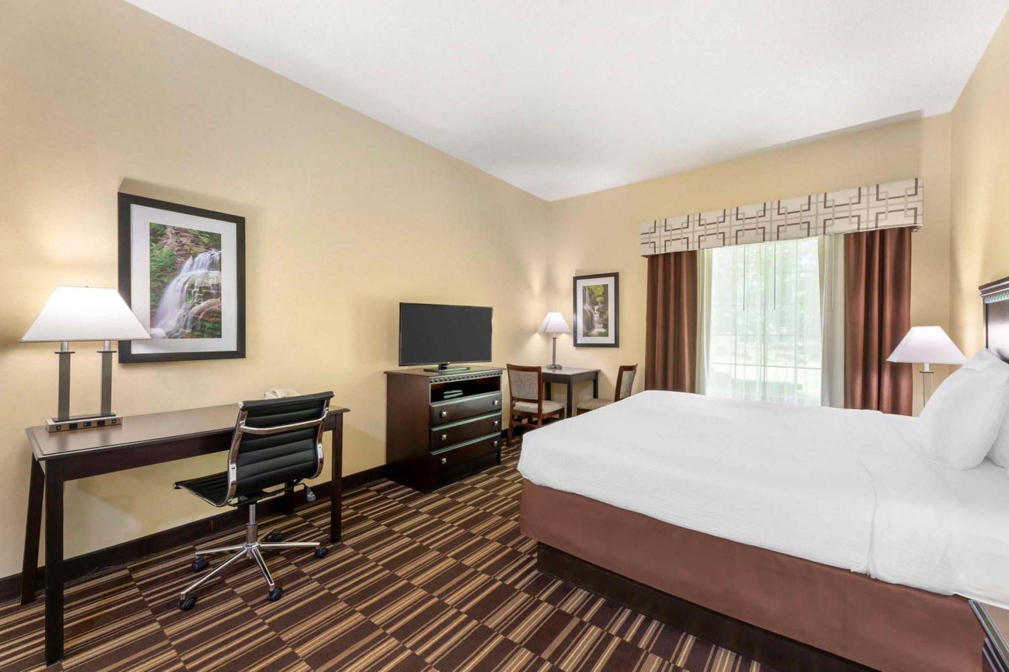 Best Western Plus Victor Inn & Suites Exterior foto